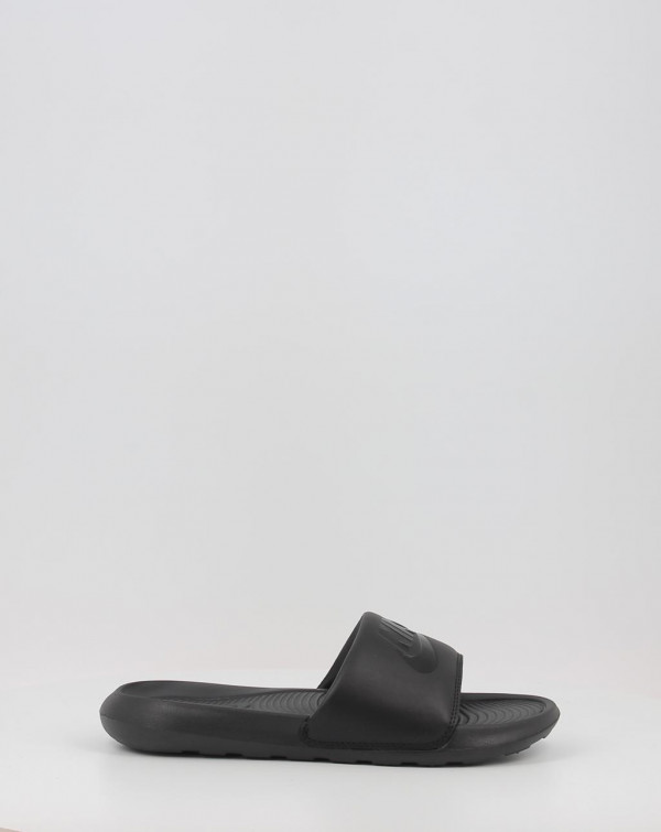 WMNS VICTORI CN9677 004
