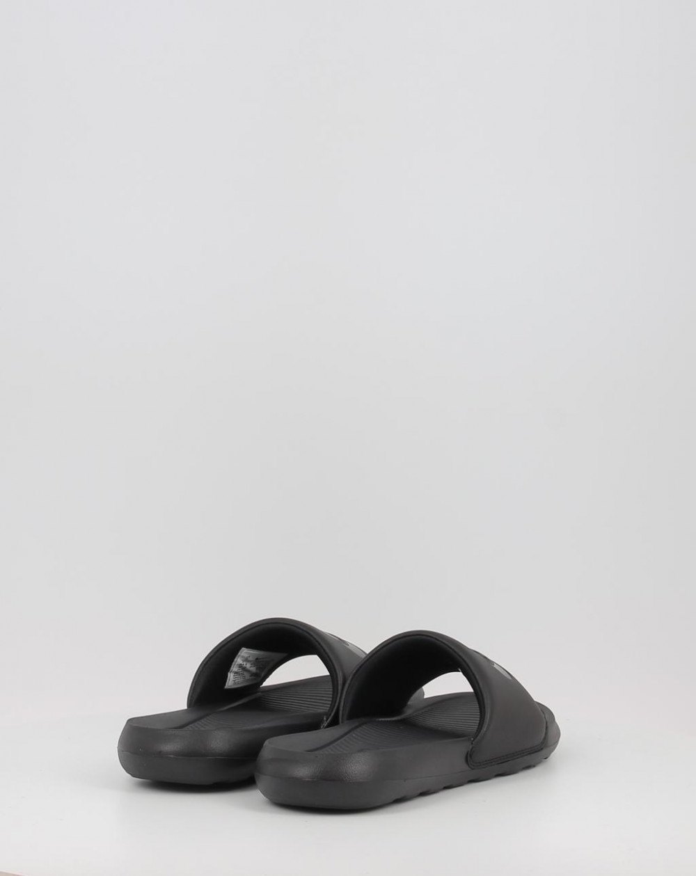 WMNS VICTORI CN9677 004