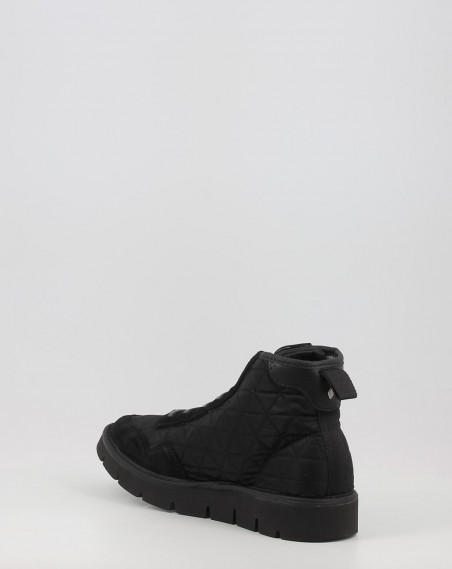 P05 ANKLE BOOT