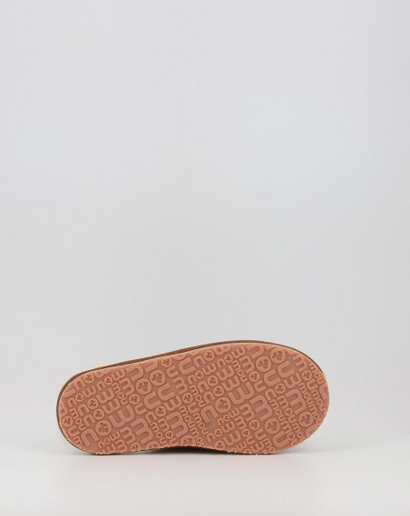 SUEDE SLIPPER FULL ESKIMO STITCH