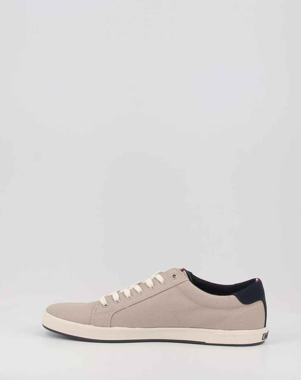 ICONIC LONG LACE SNEAKER