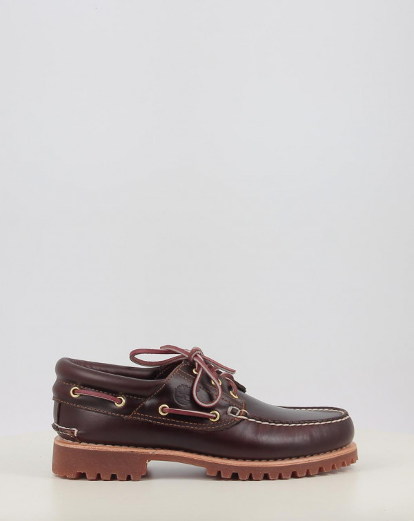AUTHENTIC BOAT SHOE