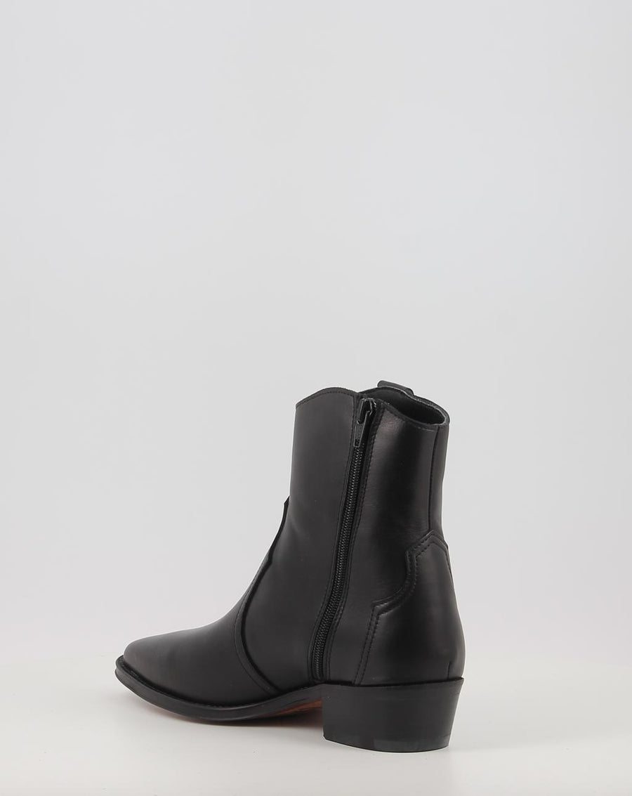 CECILE 2548