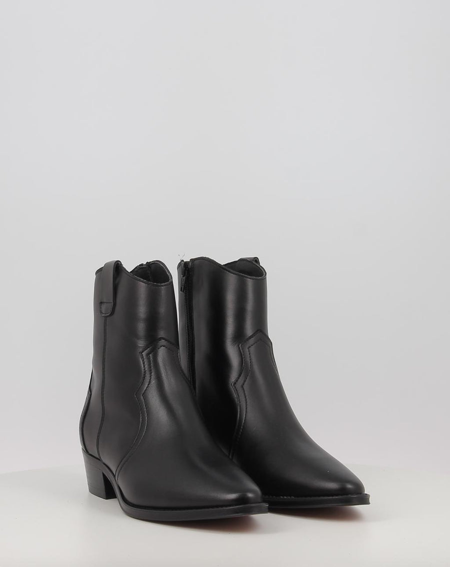 CECILE 2548