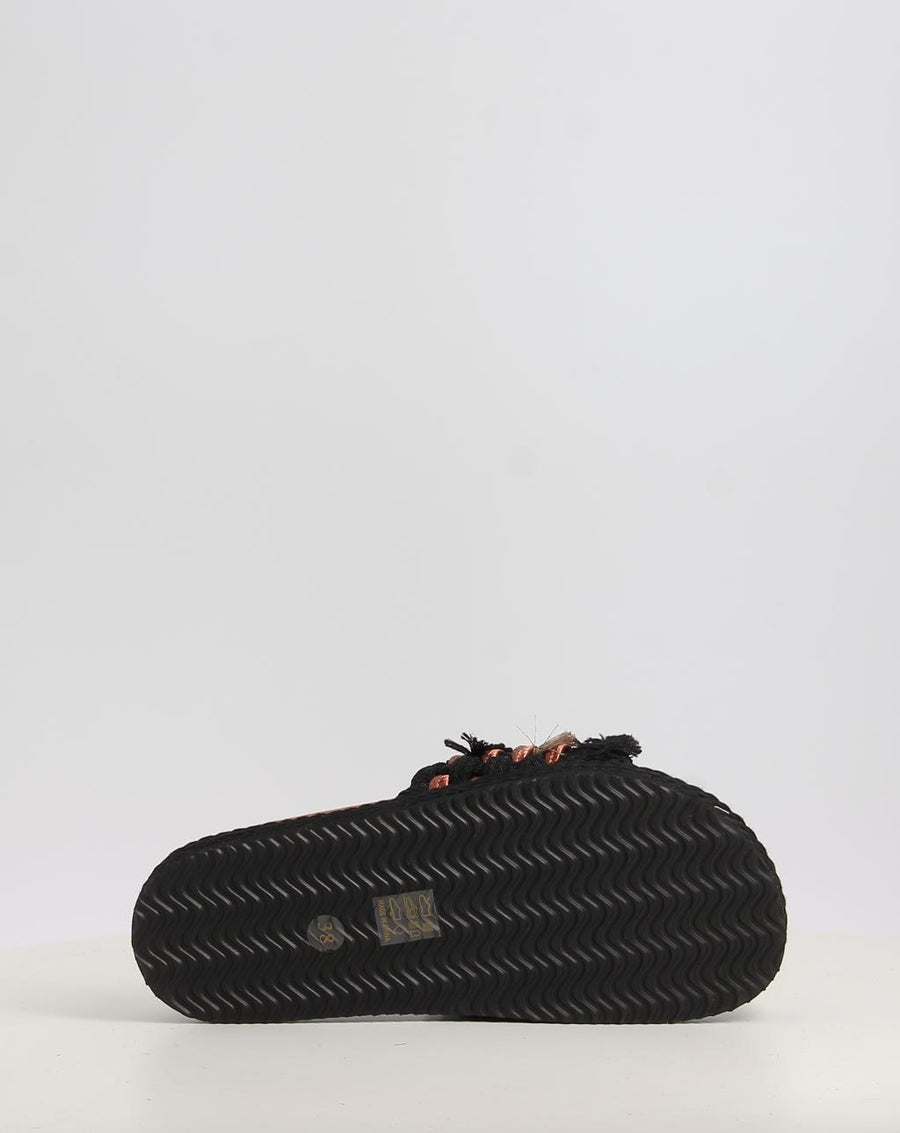 MONOBAND ROPE SANDAL FRINGES BIG LETTER LOGO