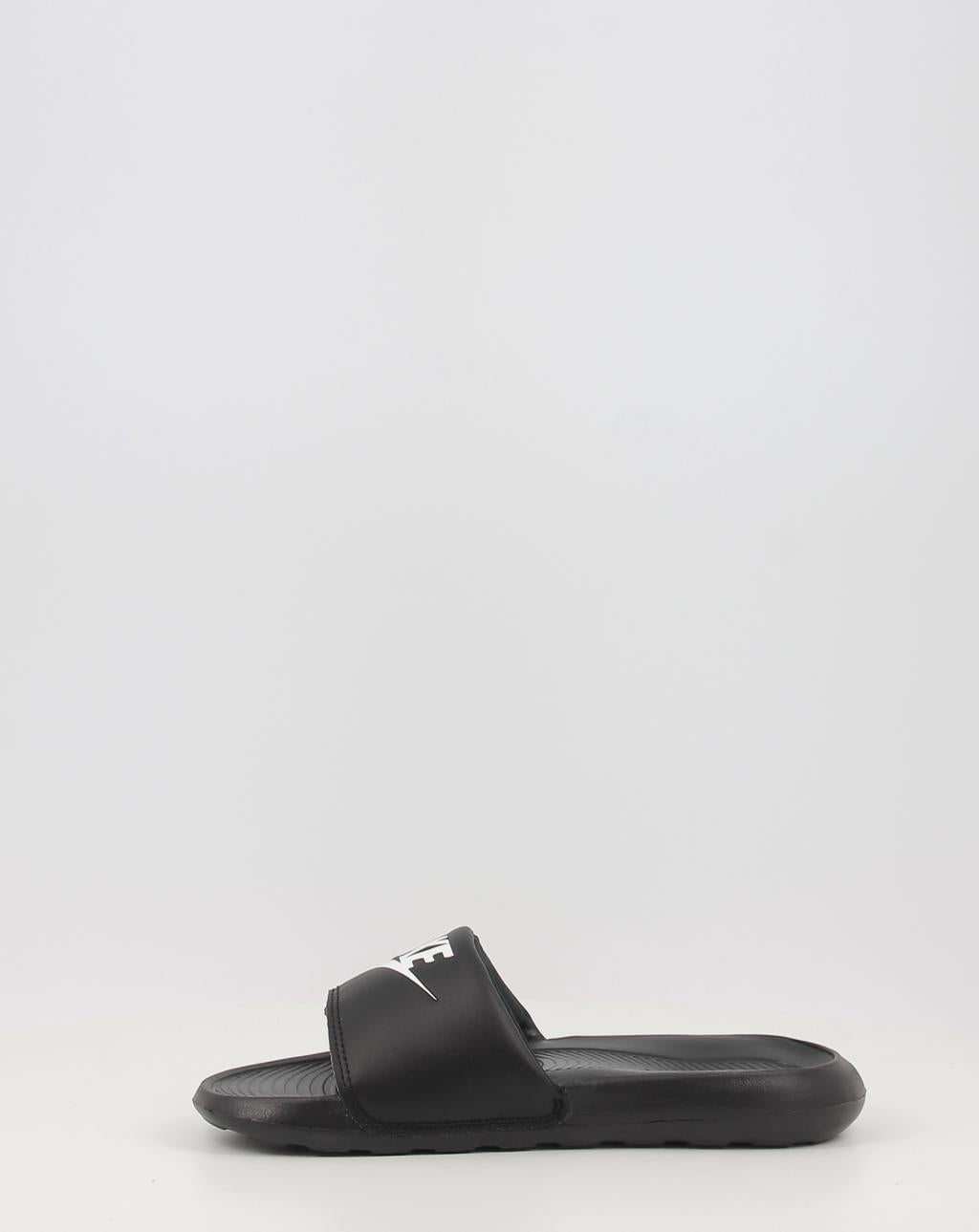 WMNS VICTORI CN9677