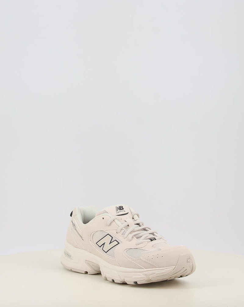 Zapatillas NEW BALANCE GR530SC1 beig