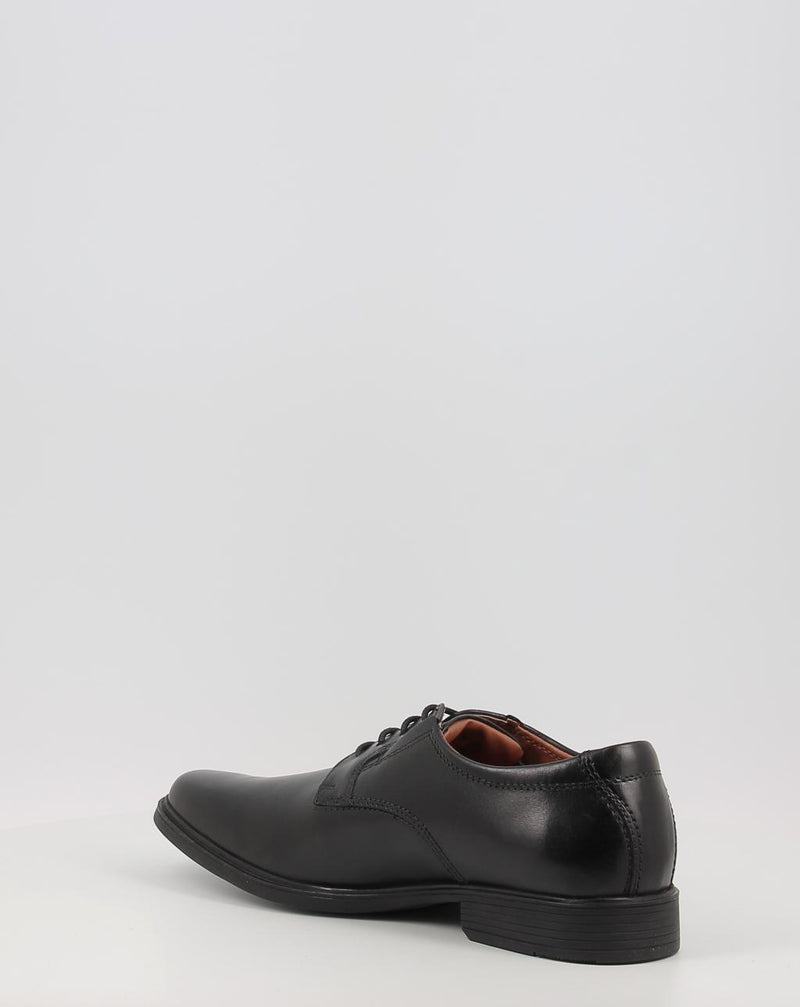 Sapatos CLARKS TILDEN PLAIN preto