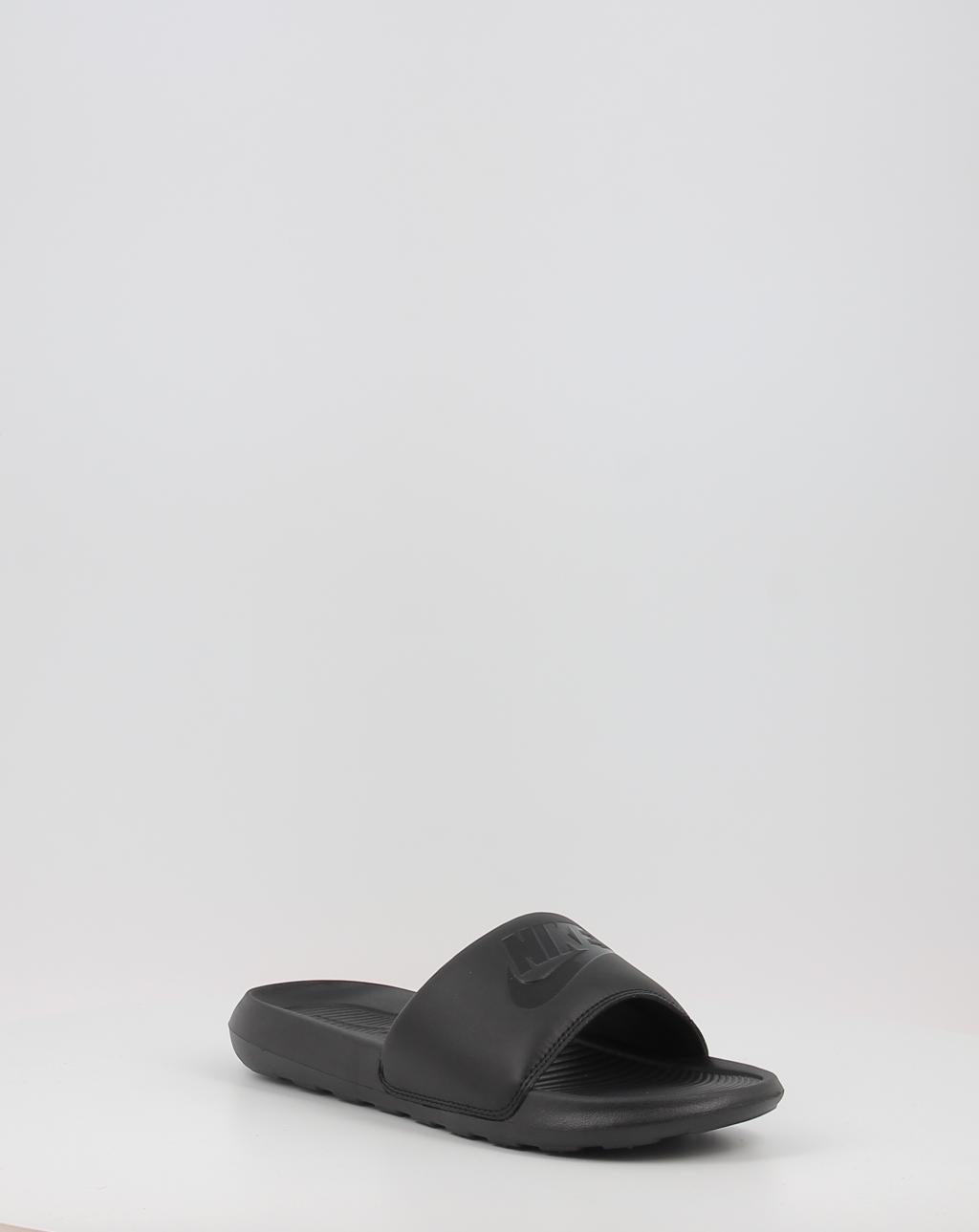 WMNS VICTORI CN9677 004