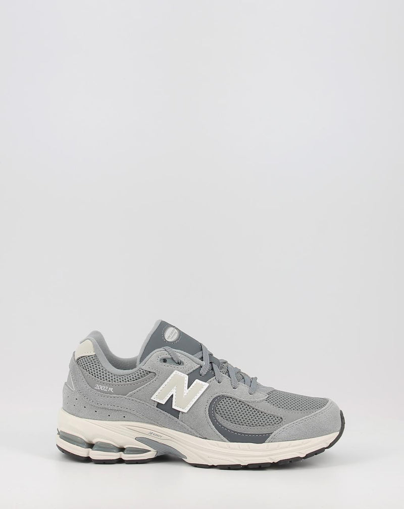 Sapatilhas NEW BALANCE GC2002ST cinzento