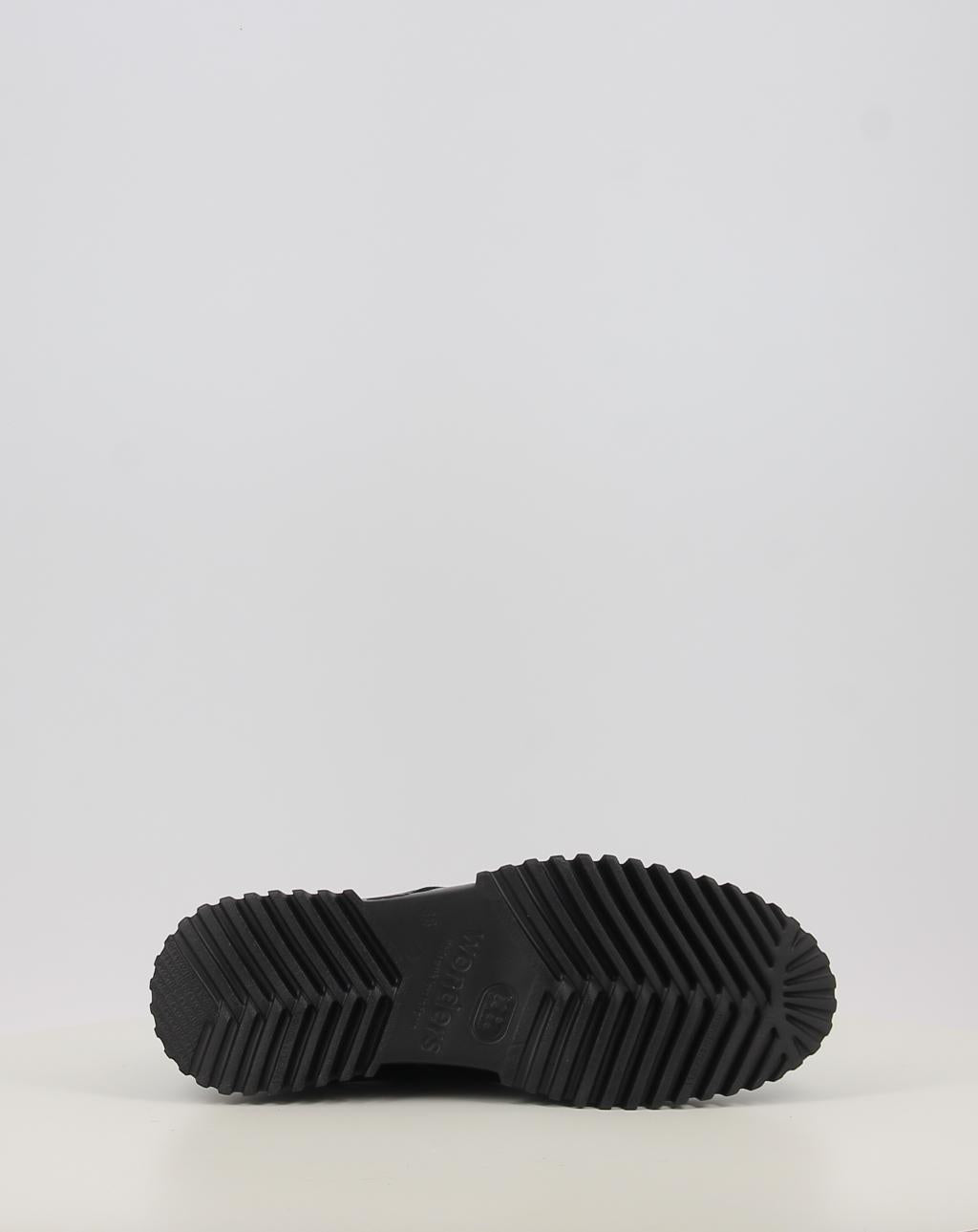 A 4401