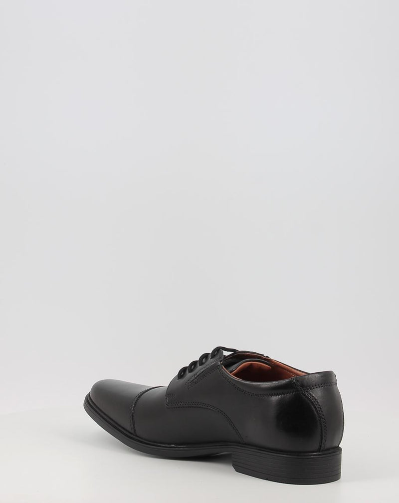 Sapatos CLARKS TILDEN CAP preto
