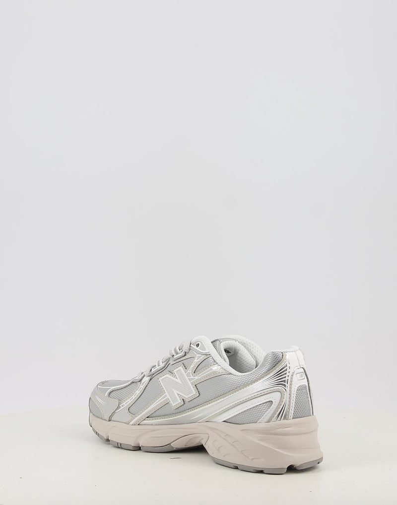 Sapatilhas NEW BALANCE U7405I7 cinzento