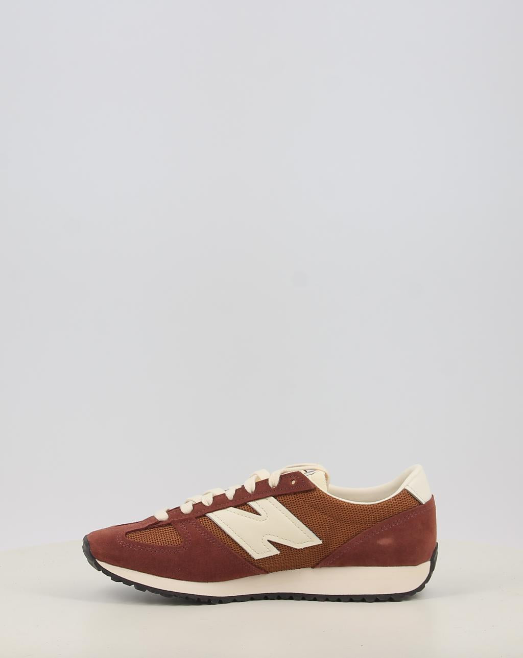 Zapatillas NEW BALANCE U4713G5 marrón