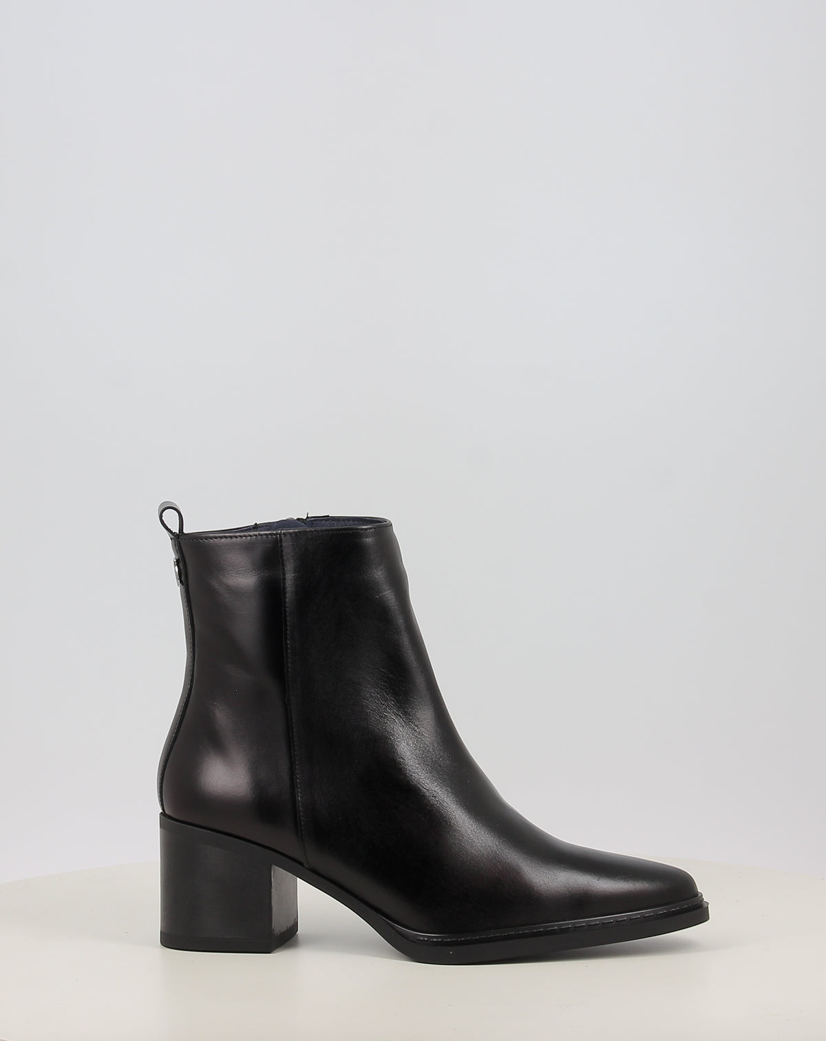 D9822 SR